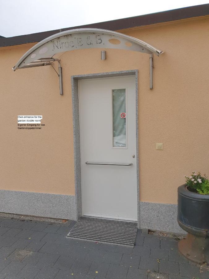 Niros Bed & Breakfast Birsfelden Exterior foto