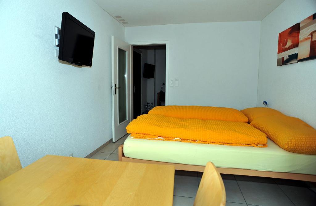 Niros Bed & Breakfast Birsfelden Quarto foto