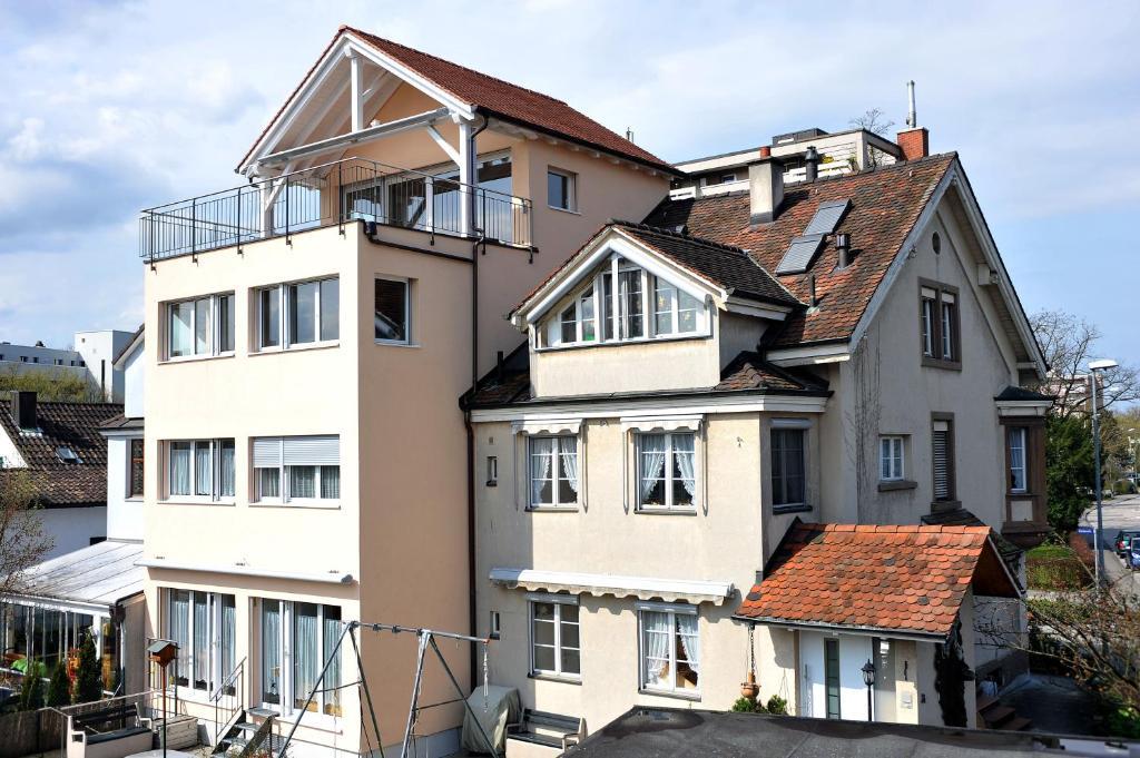 Niros Bed & Breakfast Birsfelden Exterior foto