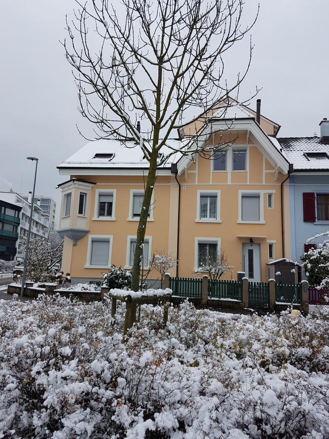 Niros Bed & Breakfast Birsfelden Exterior foto